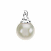 Pear Cap with Pearl Post