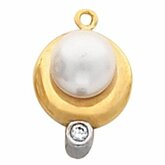 Two-Tone Accented Dangle Mounting for Pearl
